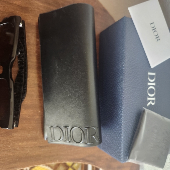 Dior Black Sunglasses - Picture 3 of 6